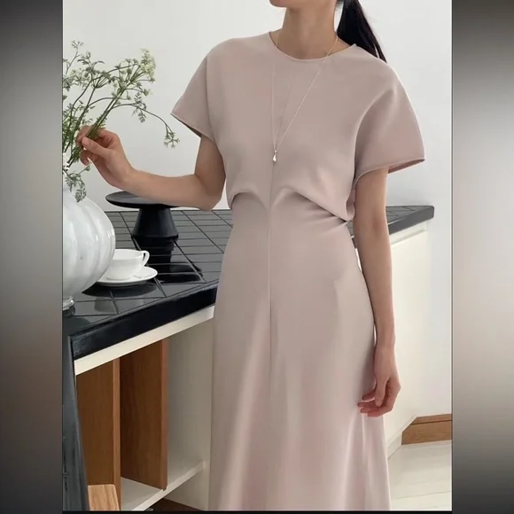 LUXELY By Maggy London Dove Gray Blouson Crew Neck Short Sleeve  Bodice THEO- - Picture 13 of 16